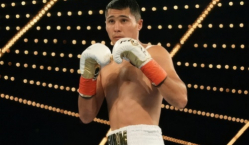 Непобежденному казахстанцу грозит нокаут в бою за титул WBC