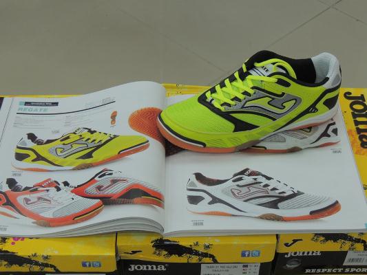 В офис-магазине Joma новое поступление спортивной обуви