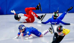 Шорт-трекистке рассекли лицо на Олимпиаде-2026. Видео