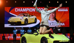 Казахстанское доминирование в Штутгарте. Елена Рыбакина уверенно победила Каролину Мухову и пополнила свой автопарк